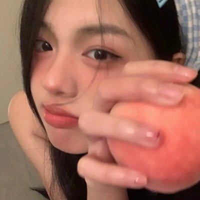 轻轻拂过
